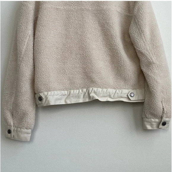 NWT Womens Stoosh Denim Faux Fur Sherpa Trucker Jacket
Cream shearling small - Picture 9 of 12